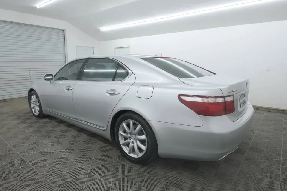 2009 Lexus LS 4th Gen - Image 4 of 20