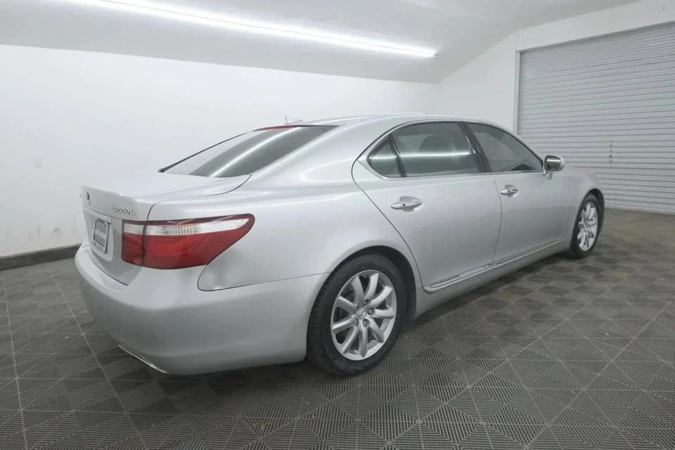 2009 Lexus LS 4th Gen - Image 6 of 20