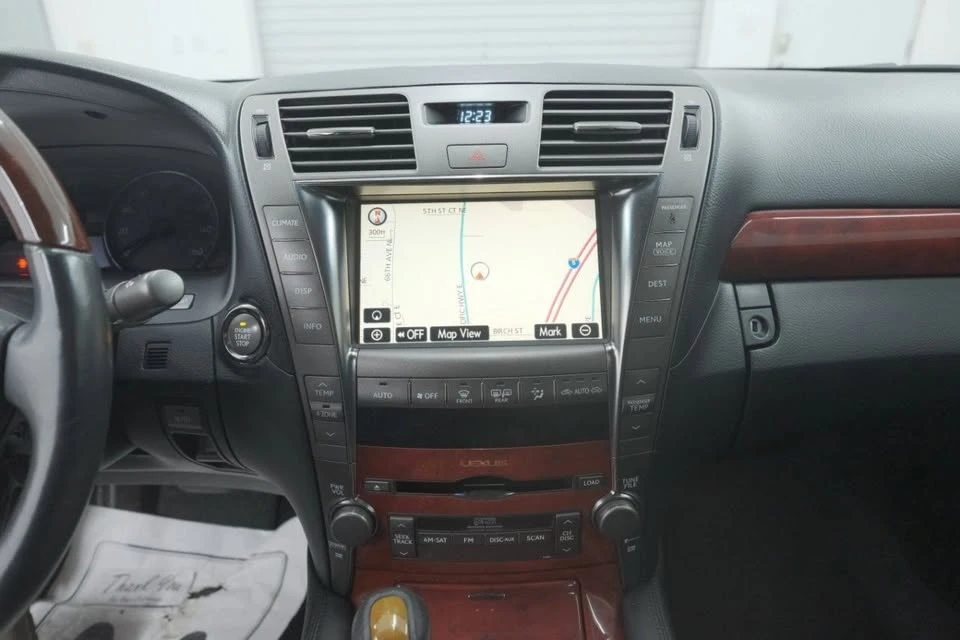 2009 Lexus LS 4th Gen - Image 18 of 20