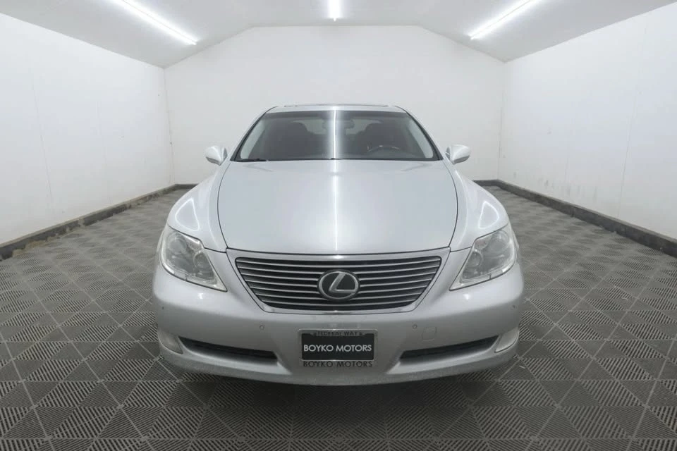 2009 Lexus LS 4th Gen - Image 2 of 20
