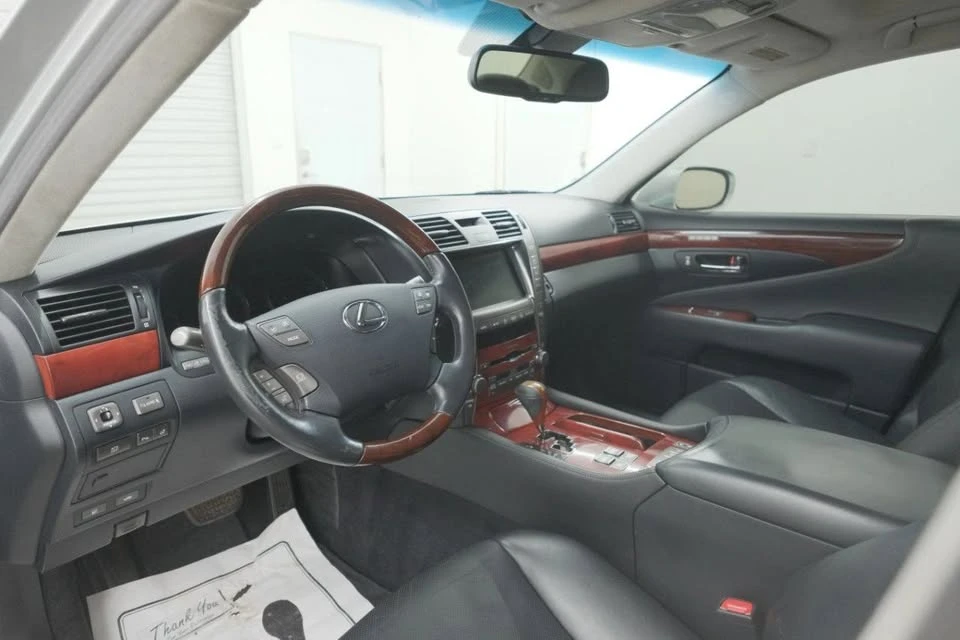 2009 Lexus LS 4th Gen - Image 11 of 20