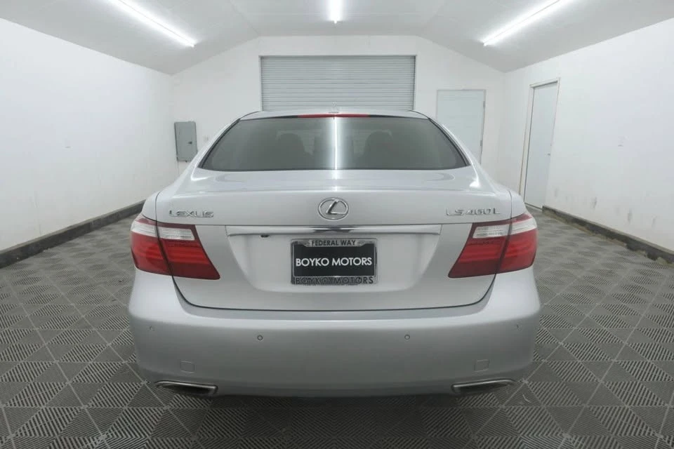 2009 Lexus LS 4th Gen - Image 5 of 20