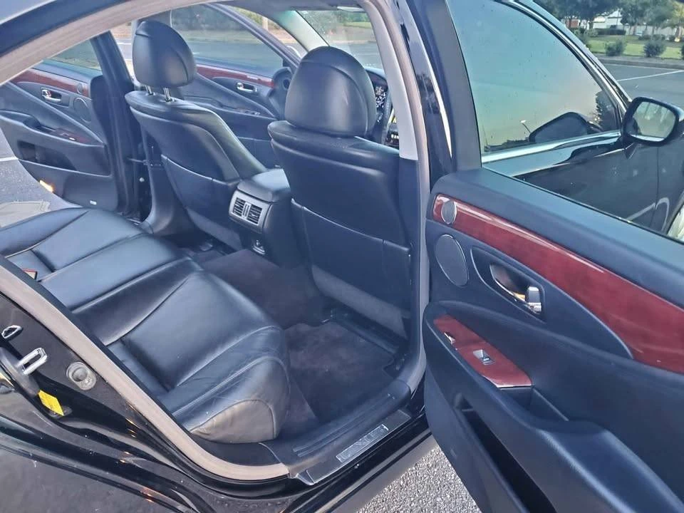 2009 Lexus LS 4th Gen - Image 10 of 12