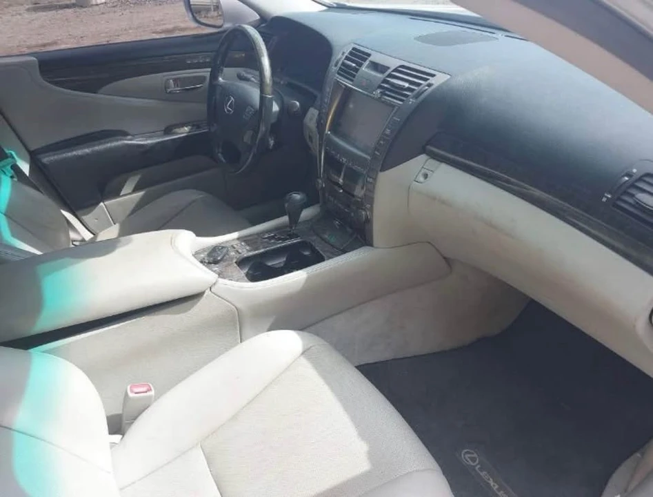 2009 Lexus LS 4th Gen - Image 7 of 10