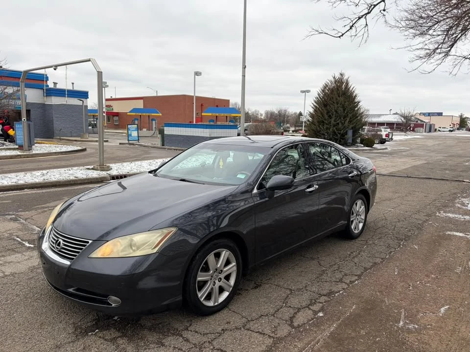 2009 Lexus ES 4th Gen - Image 2 of 13