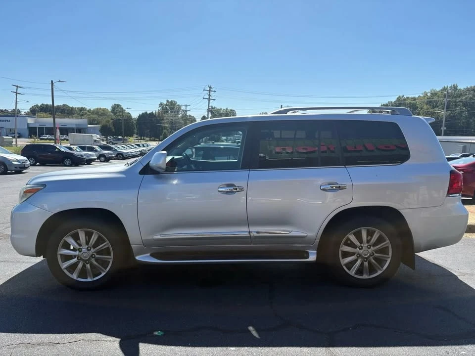 2009 Lexus LX 3rd Gen - Image 3 of 17