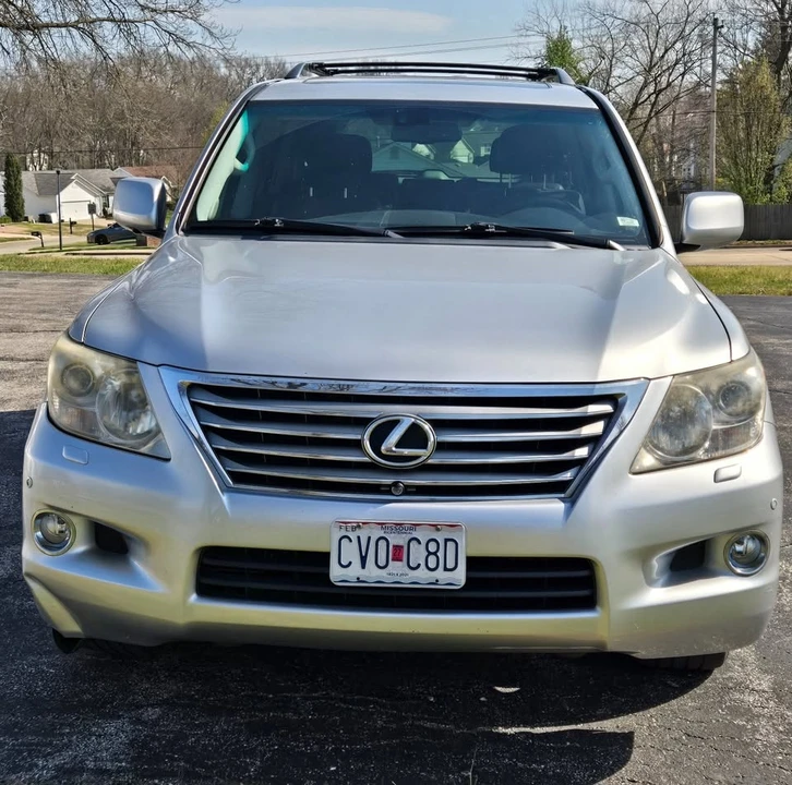 2009 Lexus LX 3rd Gen - Image 2 of 18