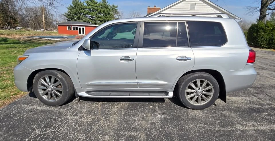 2009 Lexus LX 3rd Gen - Image 5 of 18