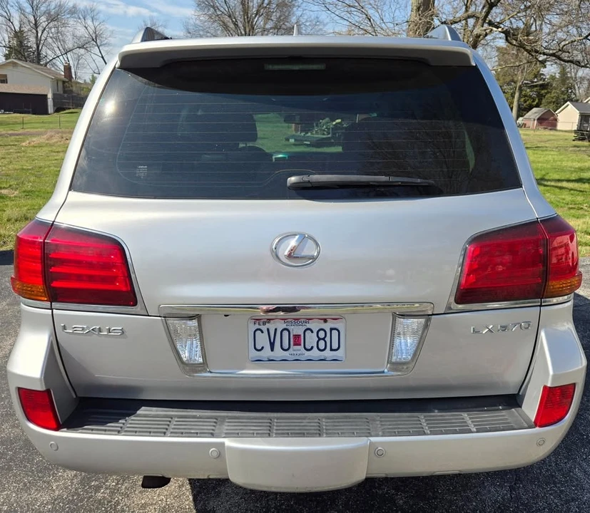 2009 Lexus LX 3rd Gen - Image 6 of 18