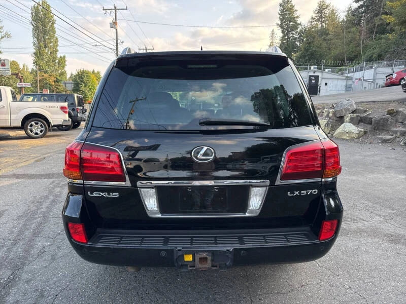 2009 Lexus LX 3rd Gen - Image 3 of 19