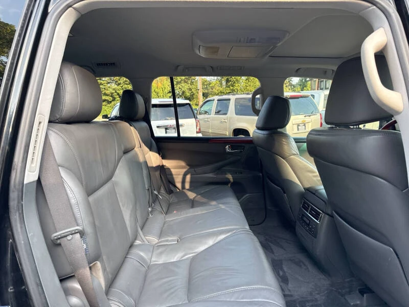 2009 Lexus LX 3rd Gen - Image 15 of 19