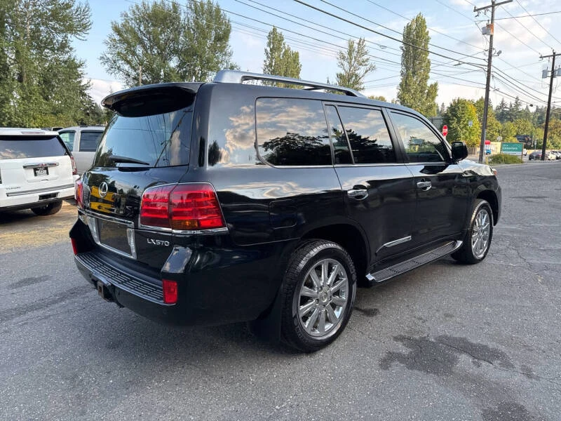 2009 Lexus LX 3rd Gen - Image 4 of 19