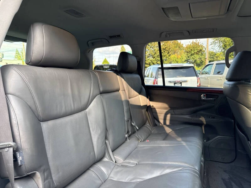 2009 Lexus LX 3rd Gen - Image 17 of 19