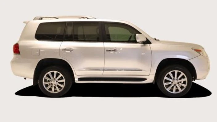 2009 Lexus LX 3rd Gen - Image 2 of 11