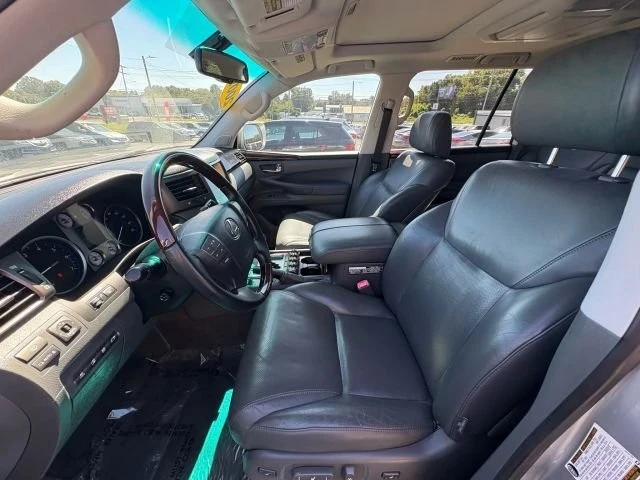 2009 Lexus LX 3rd Gen - Image 14 of 19