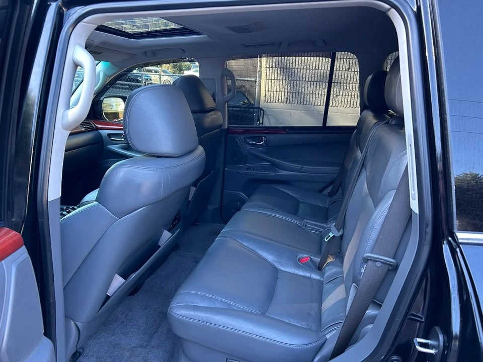 2009 Lexus LX 3rd Gen - Image 11 of 20