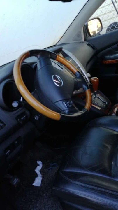 2009 Lexus RX 3rd Gen - Image 9 of 10