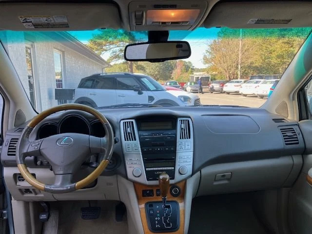 2009 Lexus RX 3rd Gen - Image 16 of 20