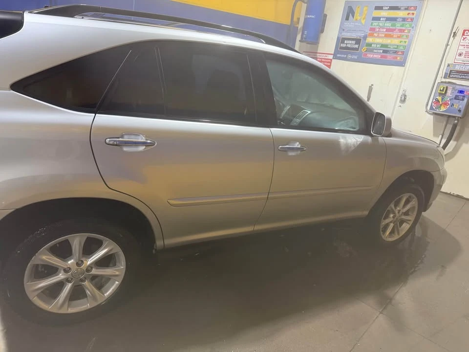 2009 Lexus RX 3rd Gen - Image 5 of 7