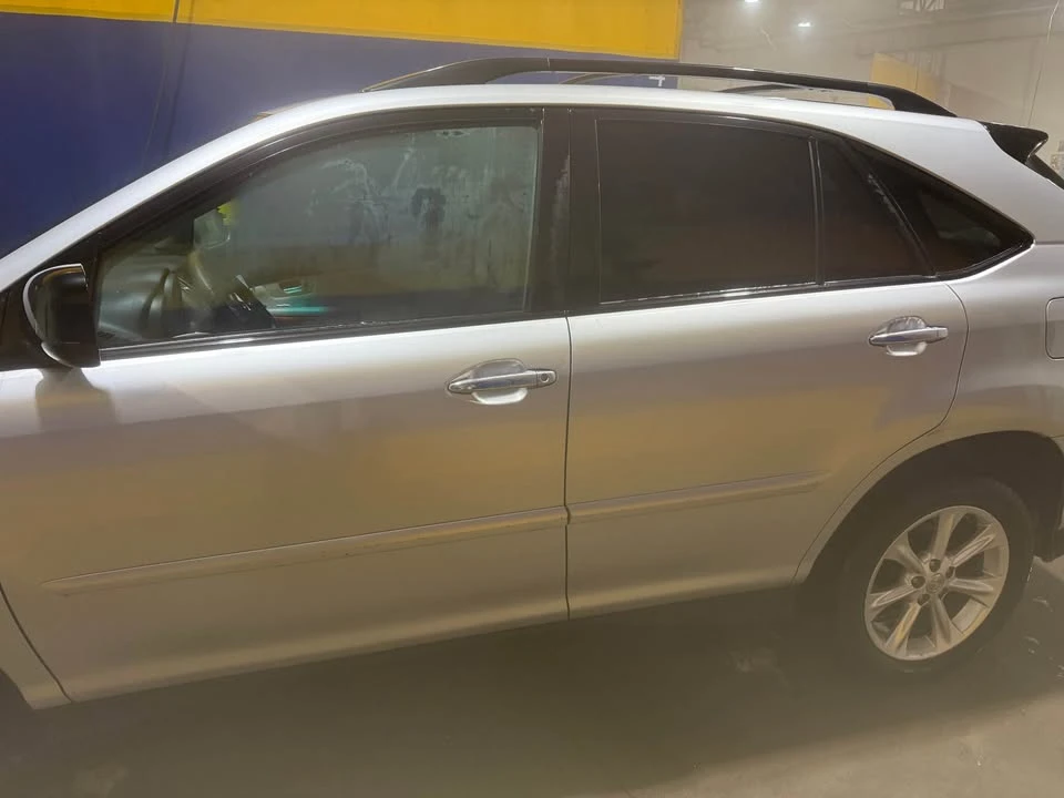 2009 Lexus RX 3rd Gen - Image 4 of 7