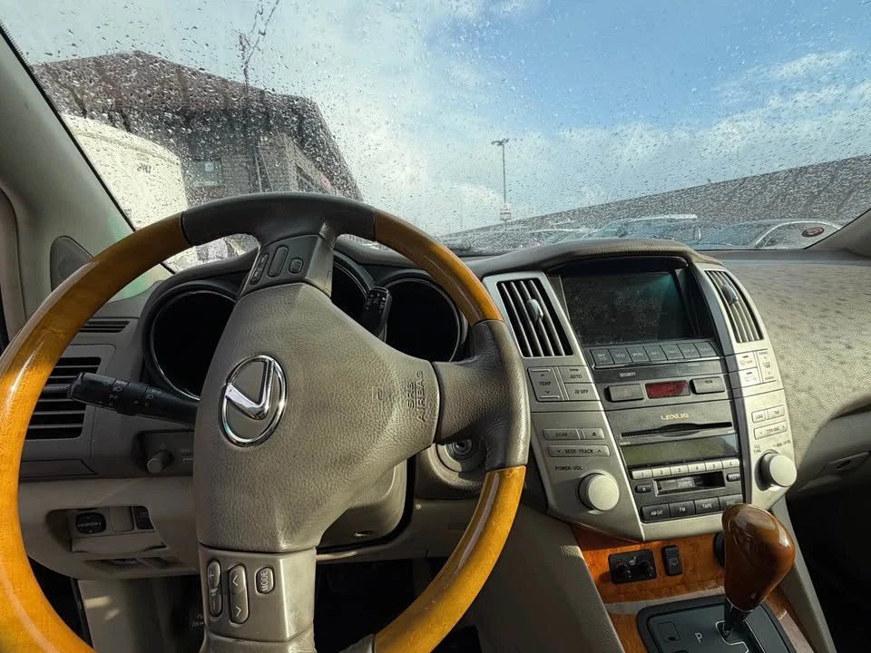 2009 Lexus RX 3rd Gen - Image 14 of 18
