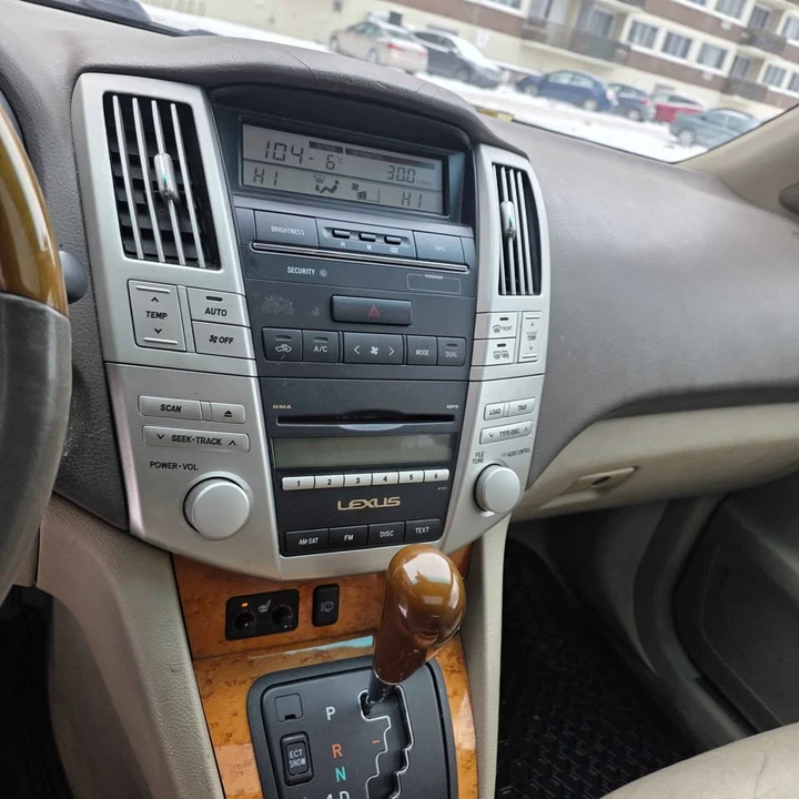 2009 Lexus RX 2nd Gen - Image 8 of 10