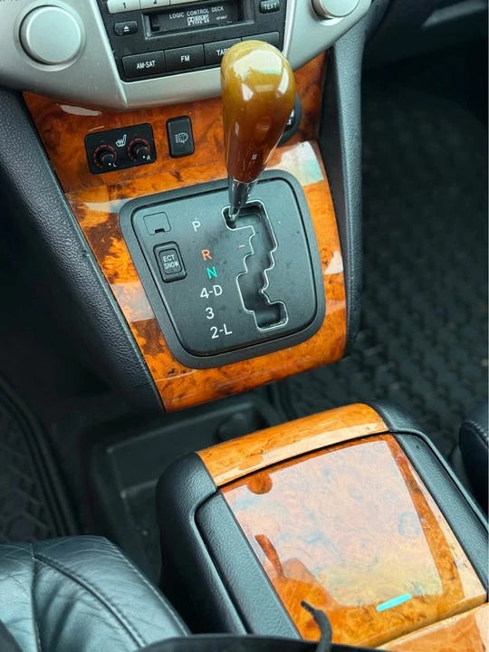 2009 Lexus RX 3rd Gen - Image 11 of 12
