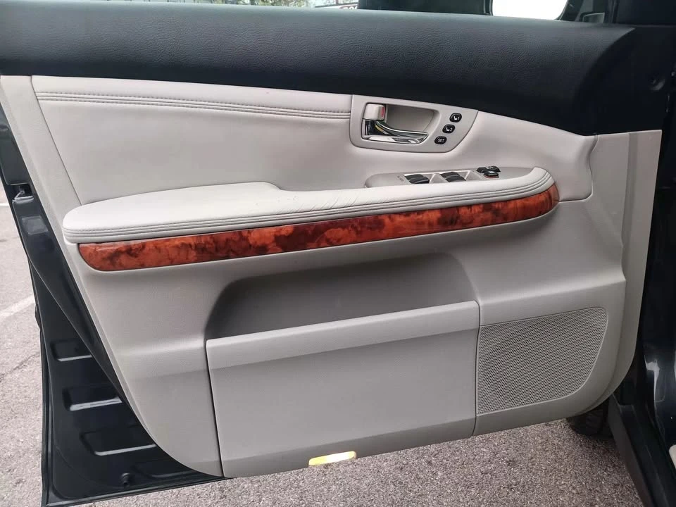 2009 Lexus RX 3rd Gen - Image 9 of 20