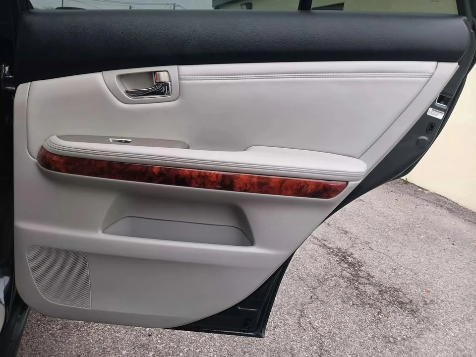 2009 Lexus RX 3rd Gen - Image 17 of 20