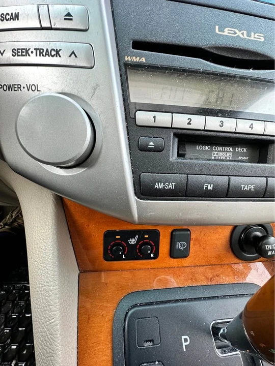 2009 Lexus RX 3rd Gen - Image 9 of 18