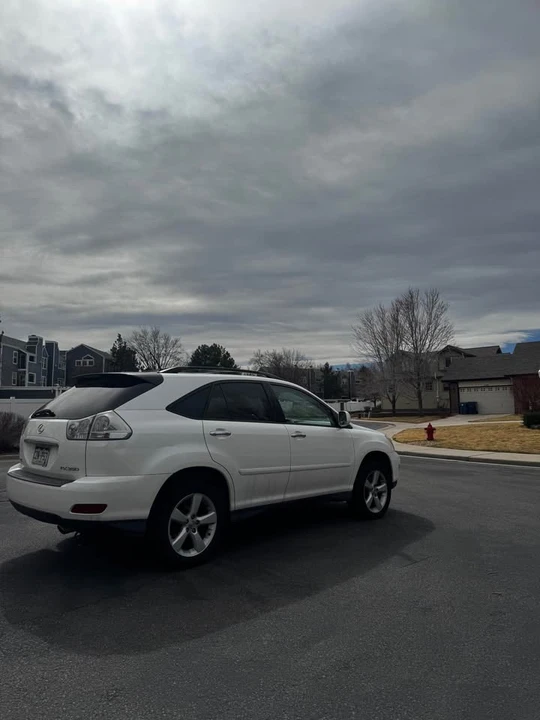 2009 Lexus RX 2nd Gen - Image 5 of 9