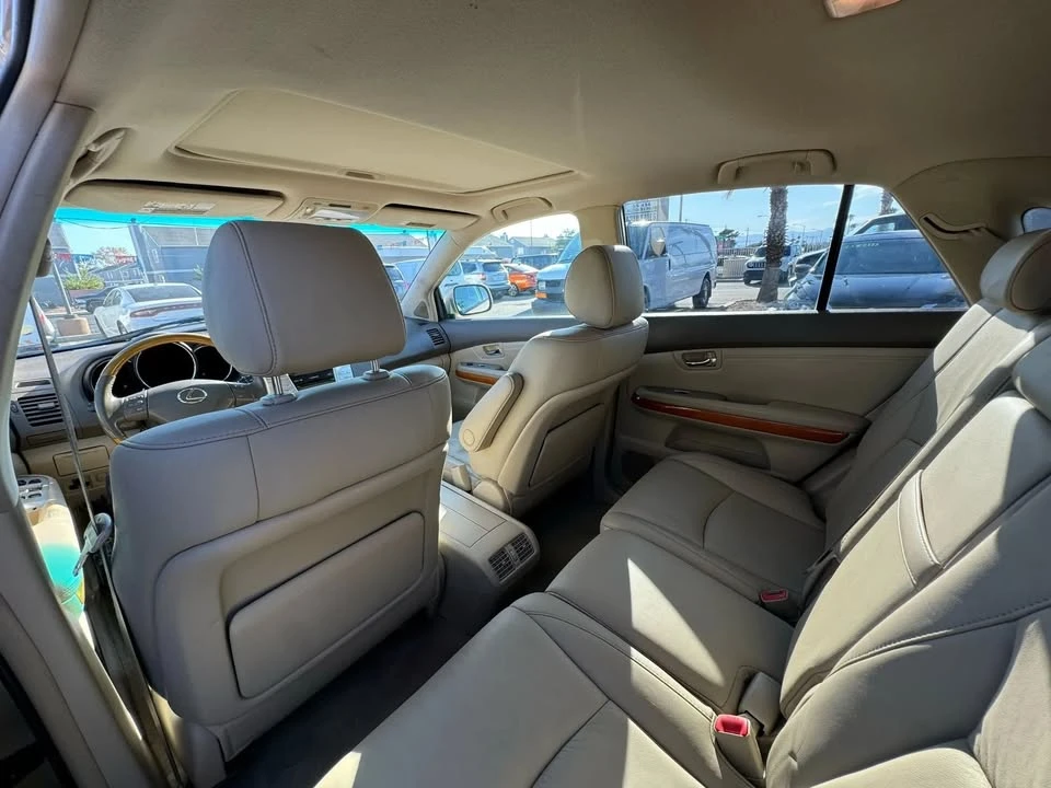 2009 Lexus RX 2nd Gen - Image 9 of 16