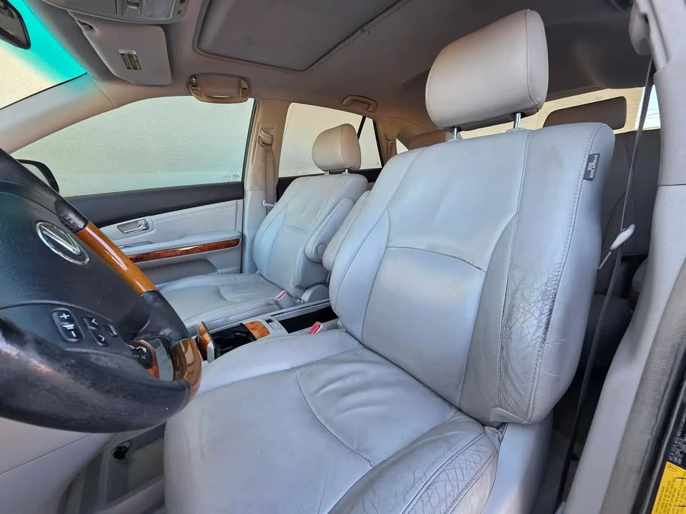 2009 Lexus RX 2nd Gen - Image 11 of 20