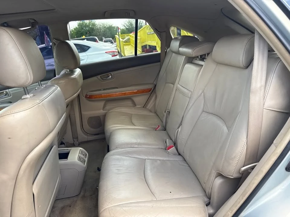 2009 Lexus RX 2nd Gen - Image 11 of 16