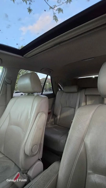 2009 Lexus RX 2nd Gen - Image 12 of 15