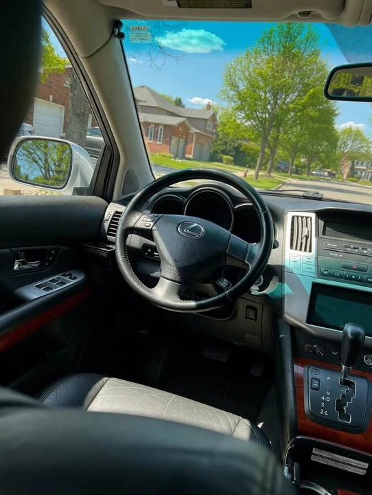 2009 Lexus RX 2nd Gen - Image 2 of 11