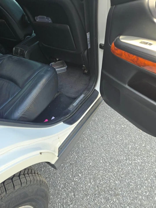 2009 Lexus RX 2nd Gen - Image 10 of 13