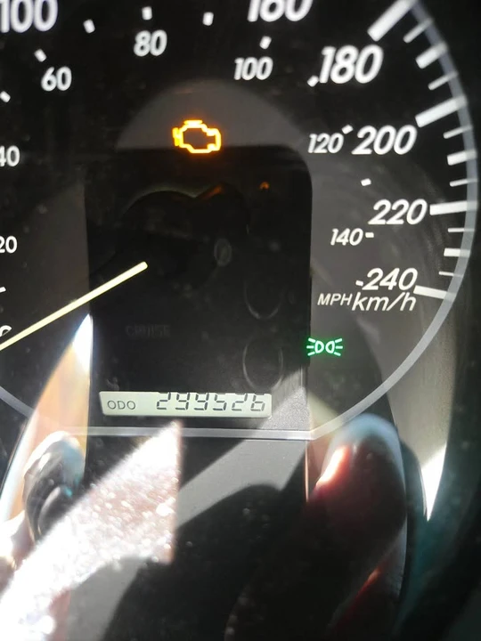 2009 Lexus RX 2nd Gen - Image 11 of 13