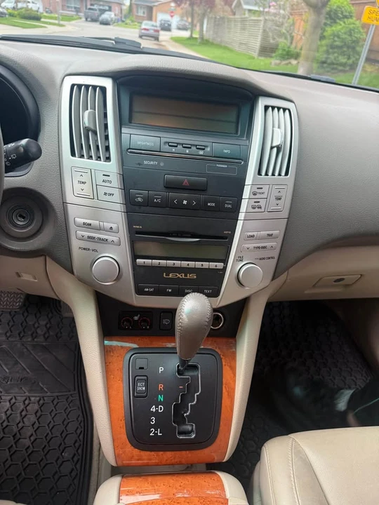 2009 Lexus RX 2nd Gen - Image 8 of 10