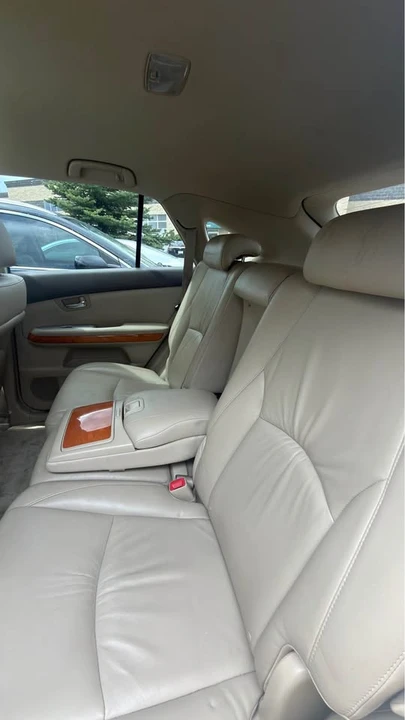 2009 Lexus RX 2nd Gen - Image 9 of 14