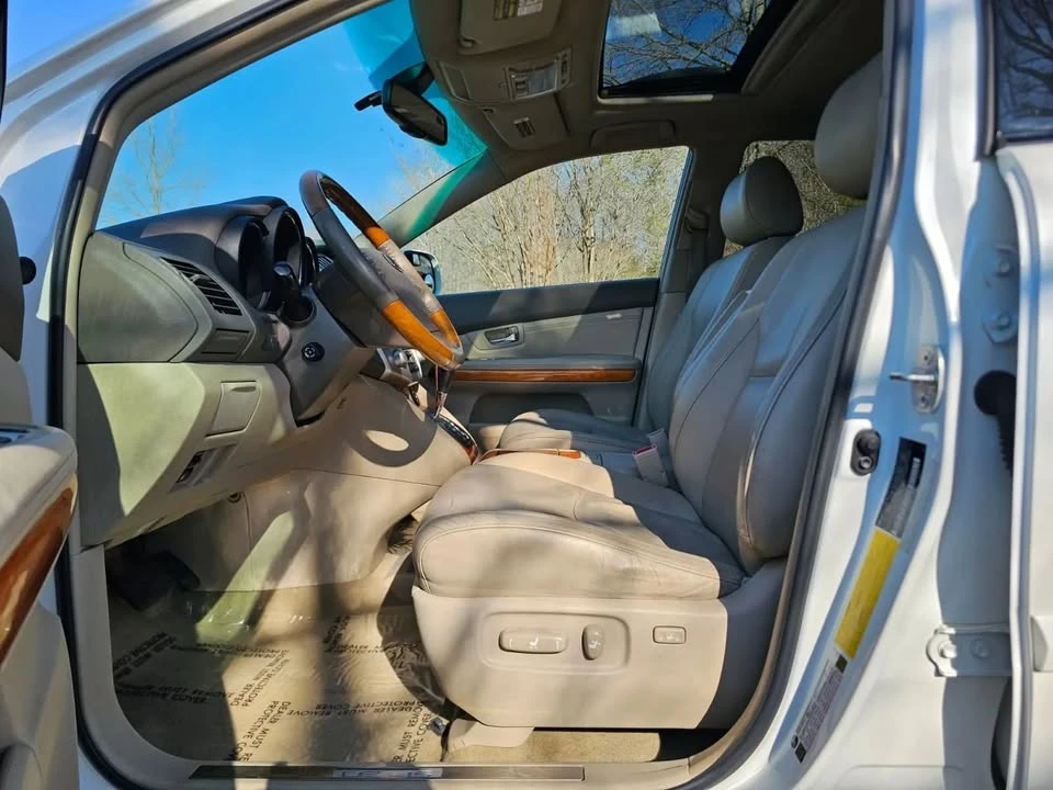 2009 Lexus RX 2nd Gen - Image 7 of 15