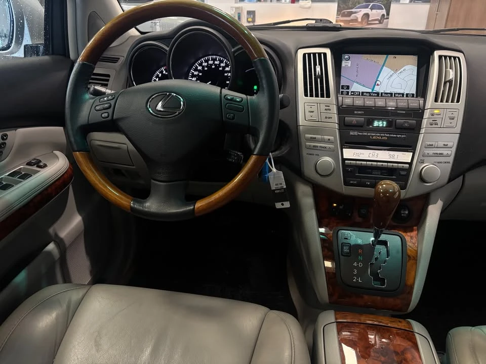 2009 Lexus RX 2nd Gen - Image 9 of 10