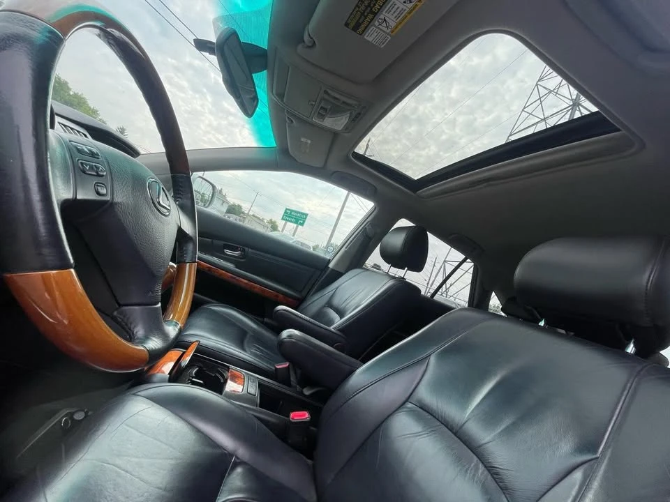 2009 Lexus RX 3rd Gen - Image 10 of 15