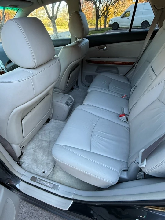 2009 Lexus RX 3rd Gen - Image 9 of 15
