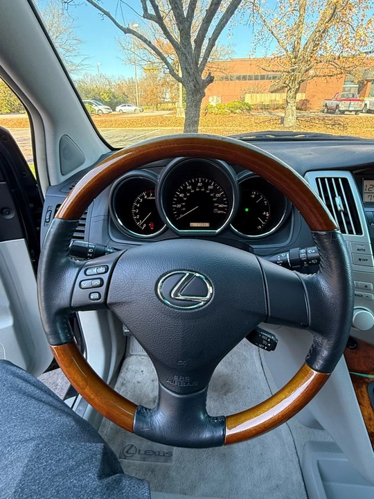 2009 Lexus RX 3rd Gen - Image 5 of 15
