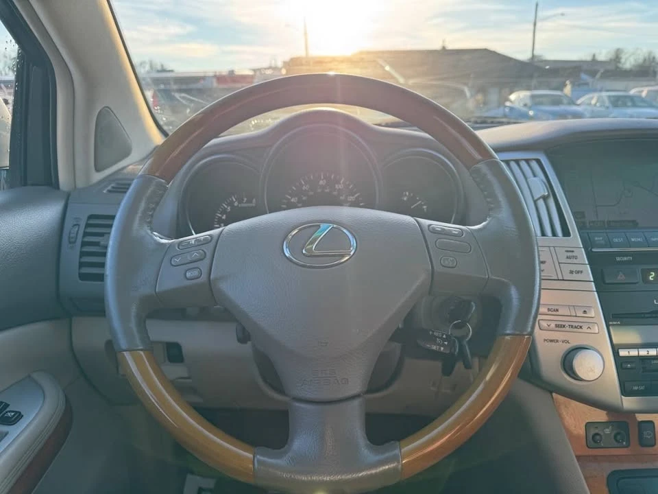 2009 Lexus RX 3rd Gen - Image 18 of 19