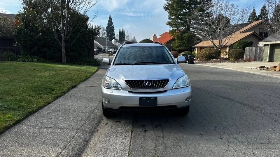 2009 Lexus RX 2nd Gen - Image 3 of 10