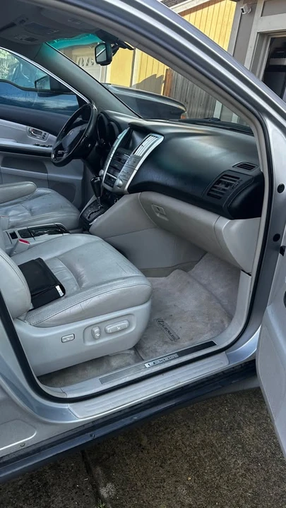 2009 Lexus RX 2nd Gen - Image 6 of 10