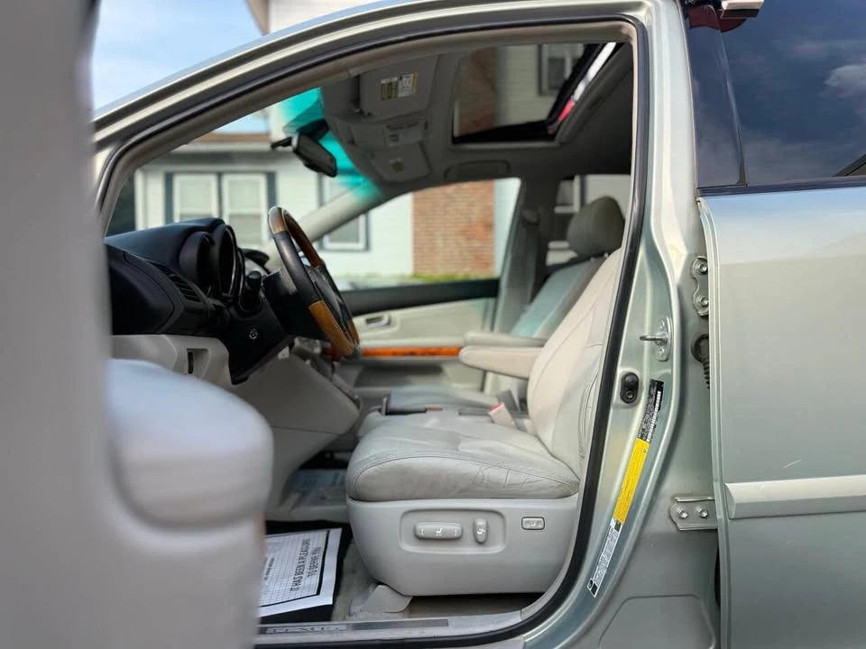 2009 Lexus RX 3rd Gen - Image 7 of 16