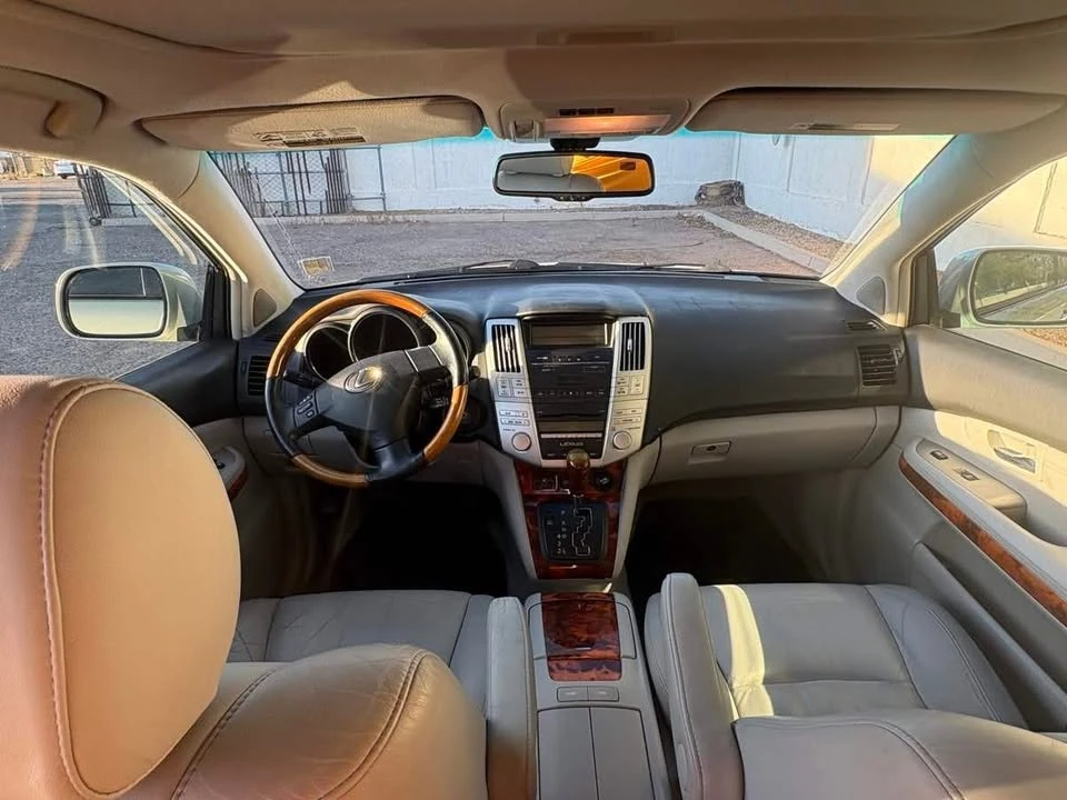 2009 Lexus RX 2nd Gen - Image 16 of 20